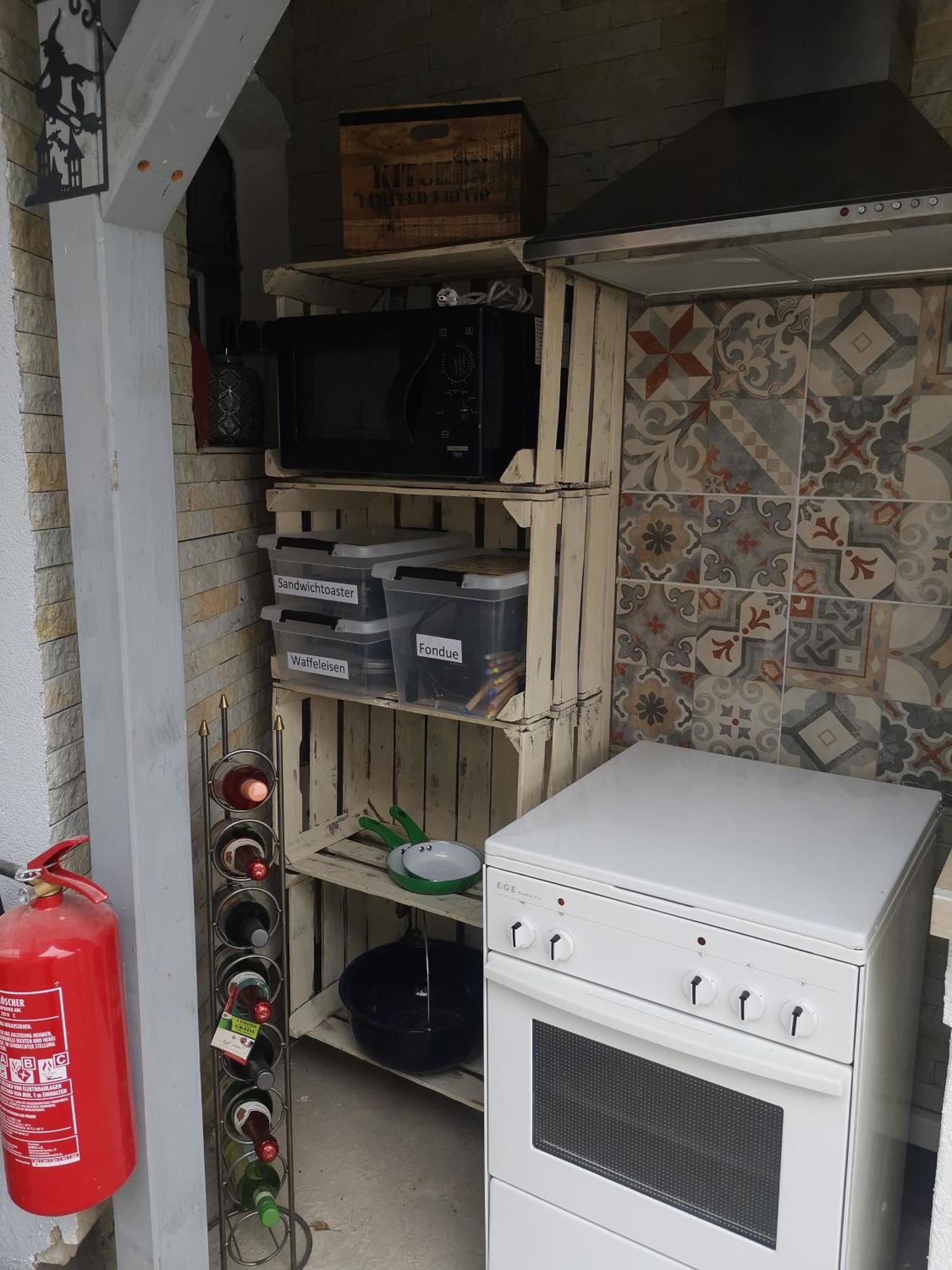 Pauls Hexenhaus Wohnung Hexe Mit Fahrrad Garage Und Innenhof Fuer Motorraeder Thale Luaran gambar